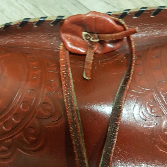 Vintage Tooled Bag - Picture 5 of 6